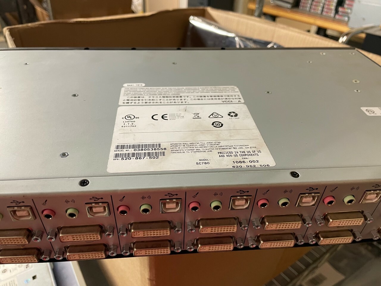 AVOCENT SC780 8PT SWITCHVIEW KVM SWITCH 520-867-502