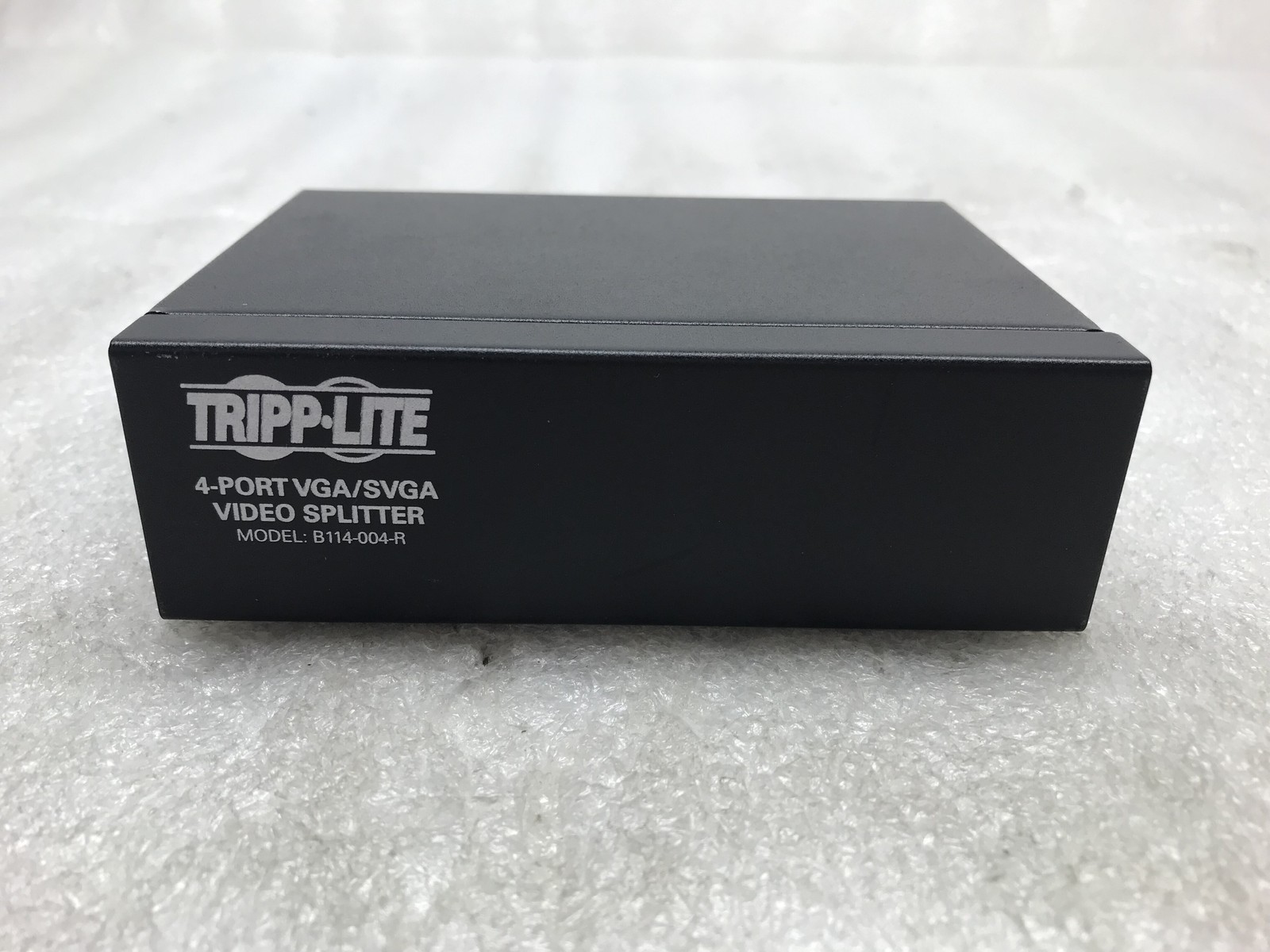 Tripp-Lite B114-004-R Black 4-Port VGA/SVGA High Resolution Video Splitter