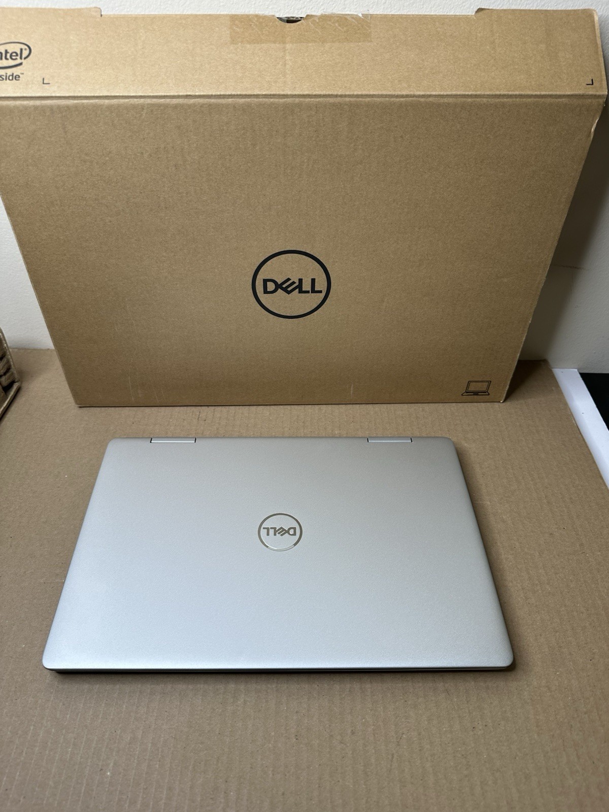 Dell Inspiron 15 7586 2-in-1 Touchscreen Laptop – New Open Box