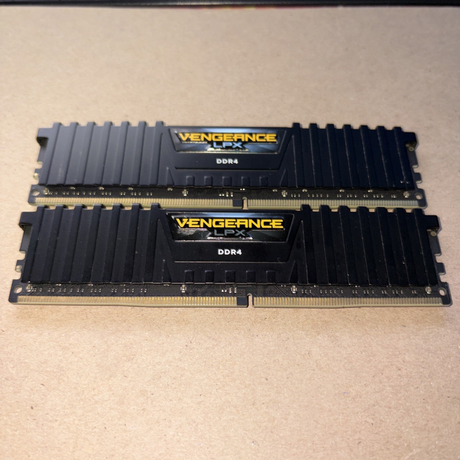 Corsair Vengeance LPX 16GB (2x8GB) DDR4-3200 DIMM CL16 CMK16GX4M2B3200C16