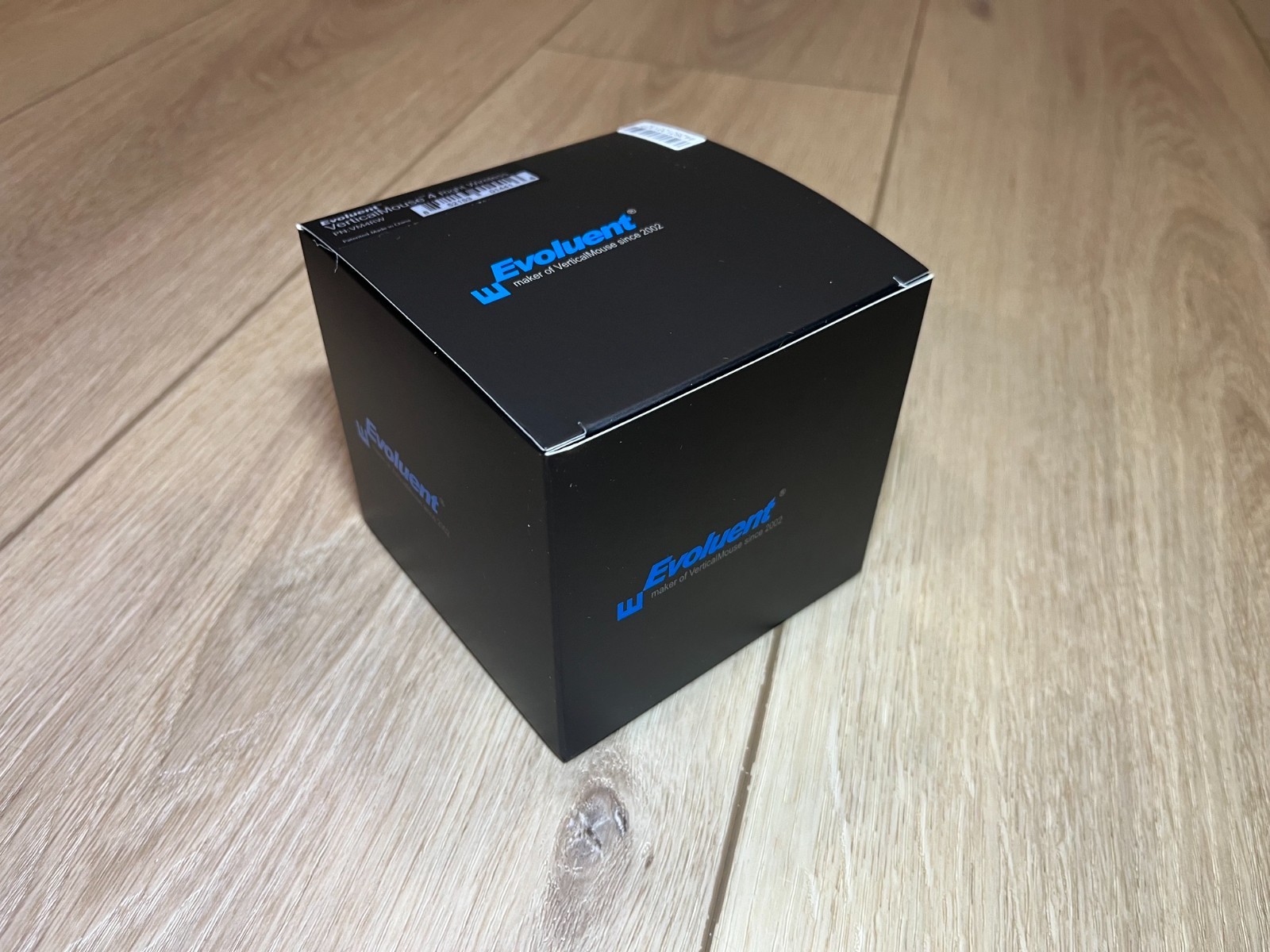 Evoluent VerticalMouse 4 Wireless Ergonomic Mouse VM4RW Right Hand - NEW in BOX