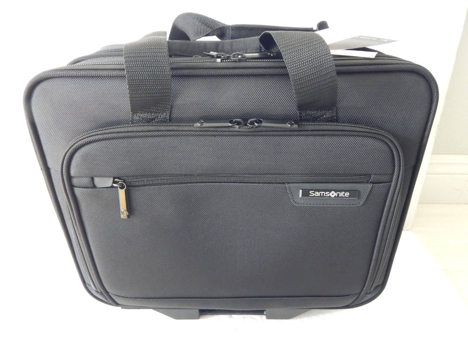 Samsonite Classic 2 15.6" 2 Wheeled Business Case Black New