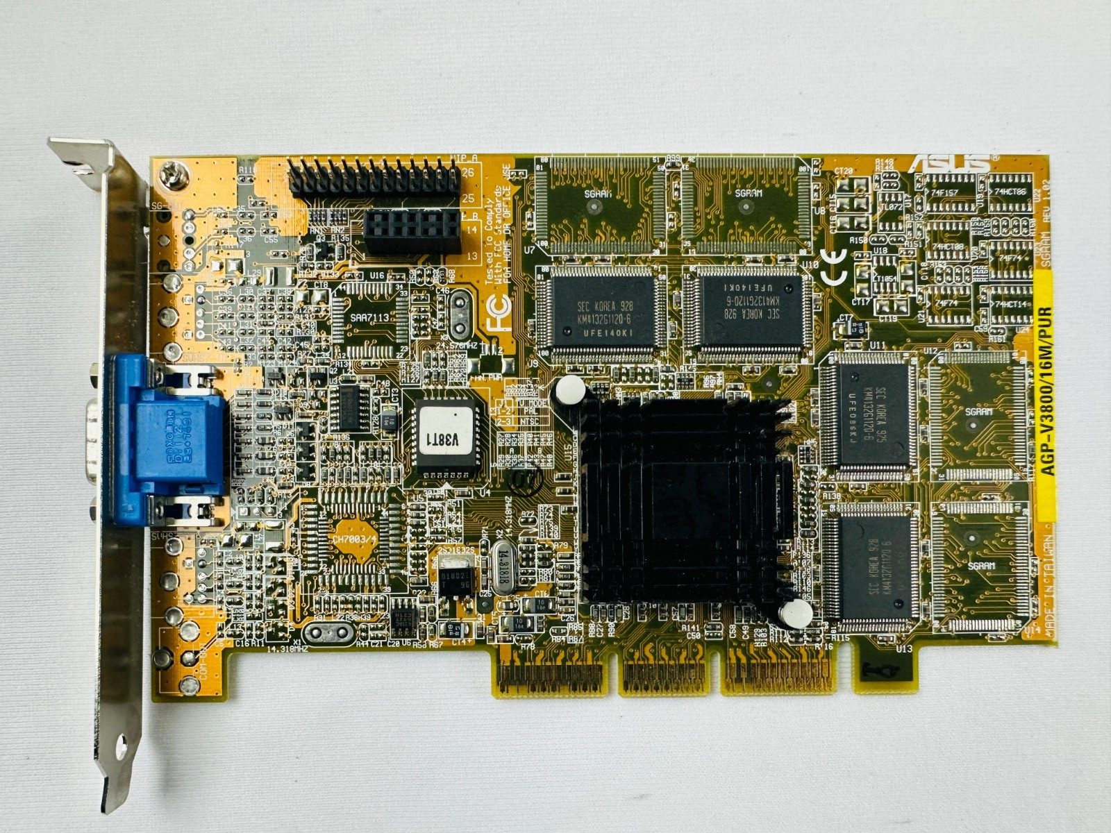Asus AGP-V3800 AGP-V3800/16M/PUR Graphic Card
