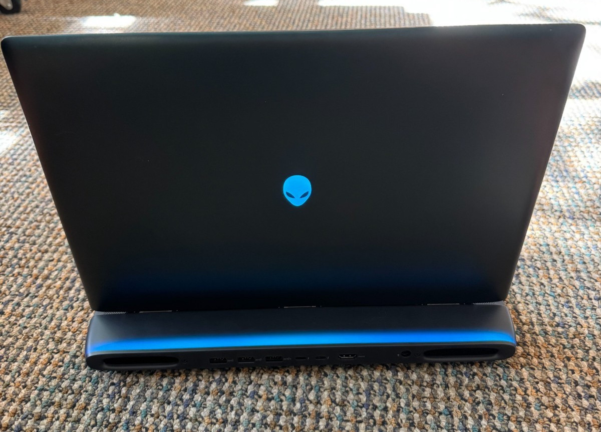 Dell Alienware 16 Area-51 RTX 5070 Ti 32GB 2TB 240Hz Laptop