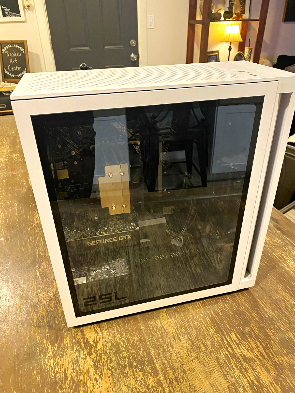 HP OMEN 25L Gaming Desktop