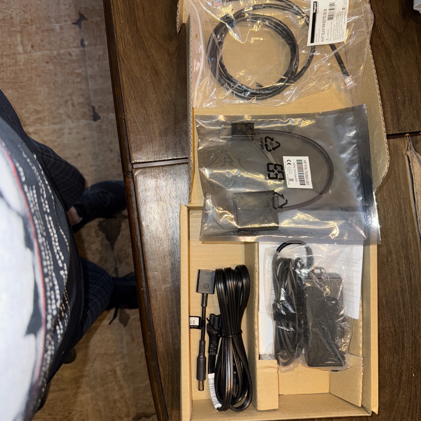 NEW Genuine HP 65W A Smart AC Adapter H6Y89UT for Elitebook Probook ZBook