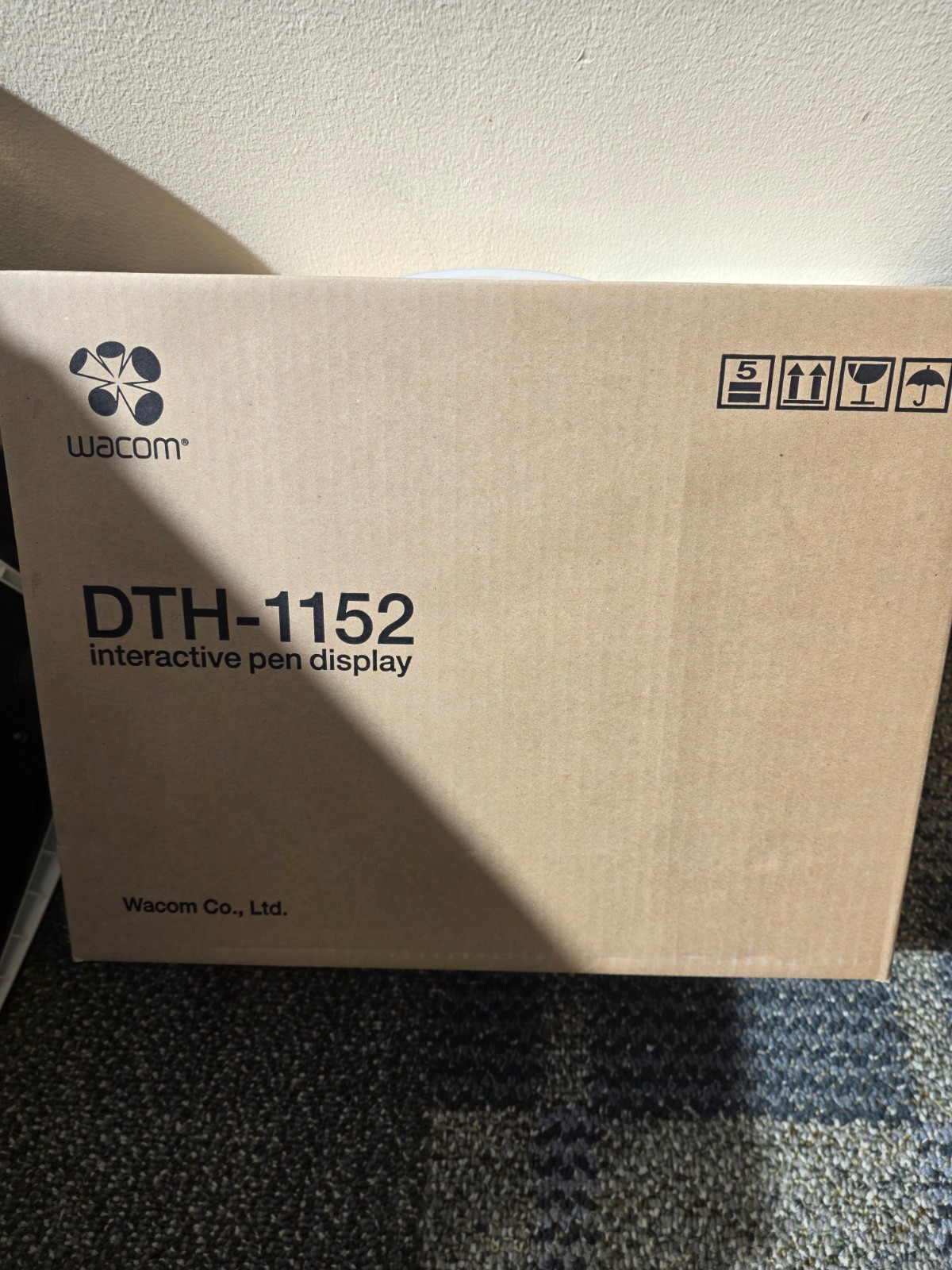 Wacom DTH-1152 Interactive Pen Display 10.1 Inch Touchscreen NEW IN BOX