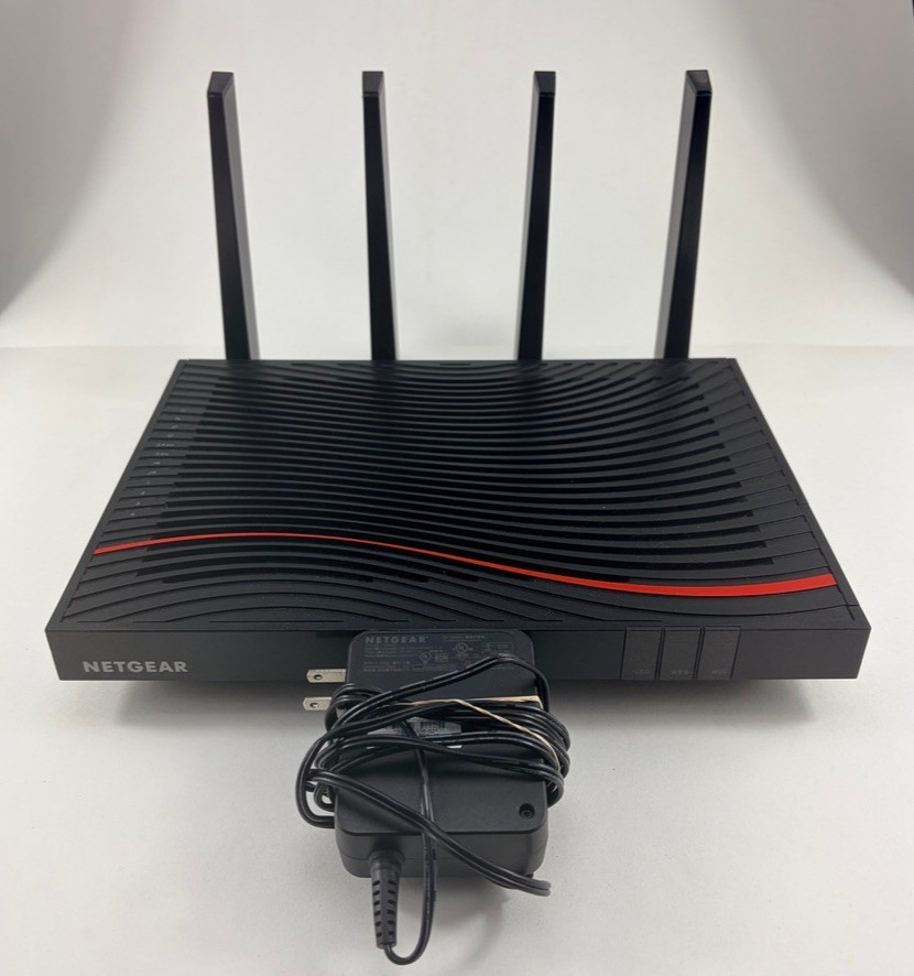 NETGEAR - C7800 - Nighthawk X4S AC3200 Cable Modem Wi-Fi Router