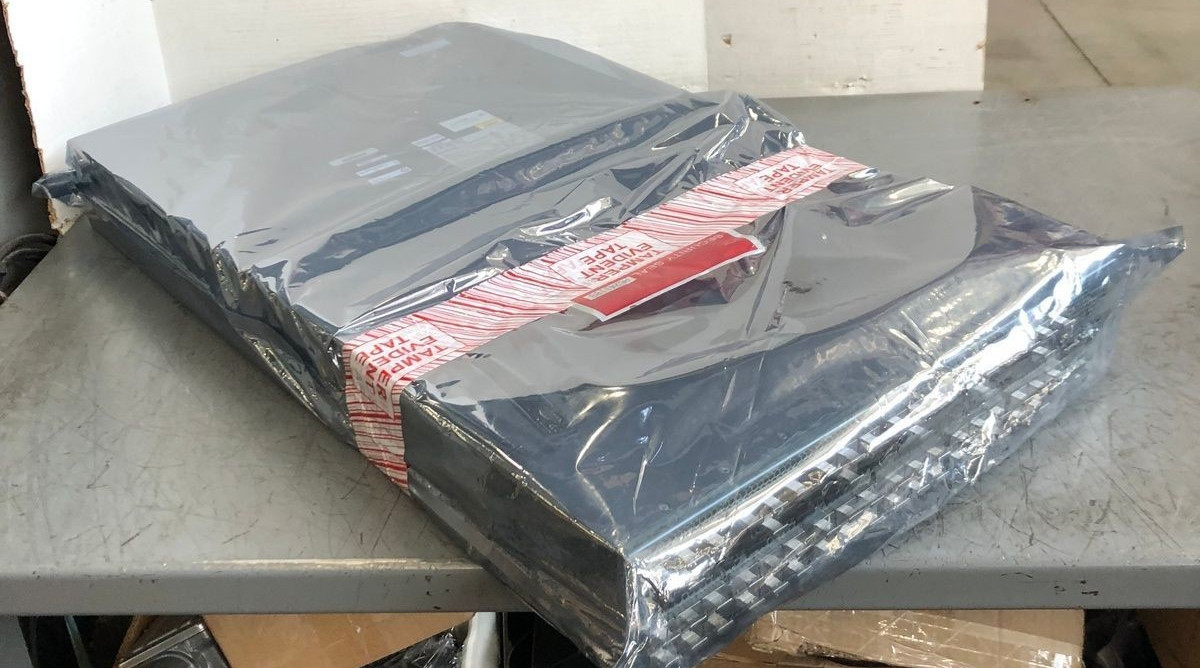 JUNIPER NETWORKS PTX1000-72Q-CHAS-S 72X QSFP+ 40GBE & 24X 100GBE TRANSFER ROUTER