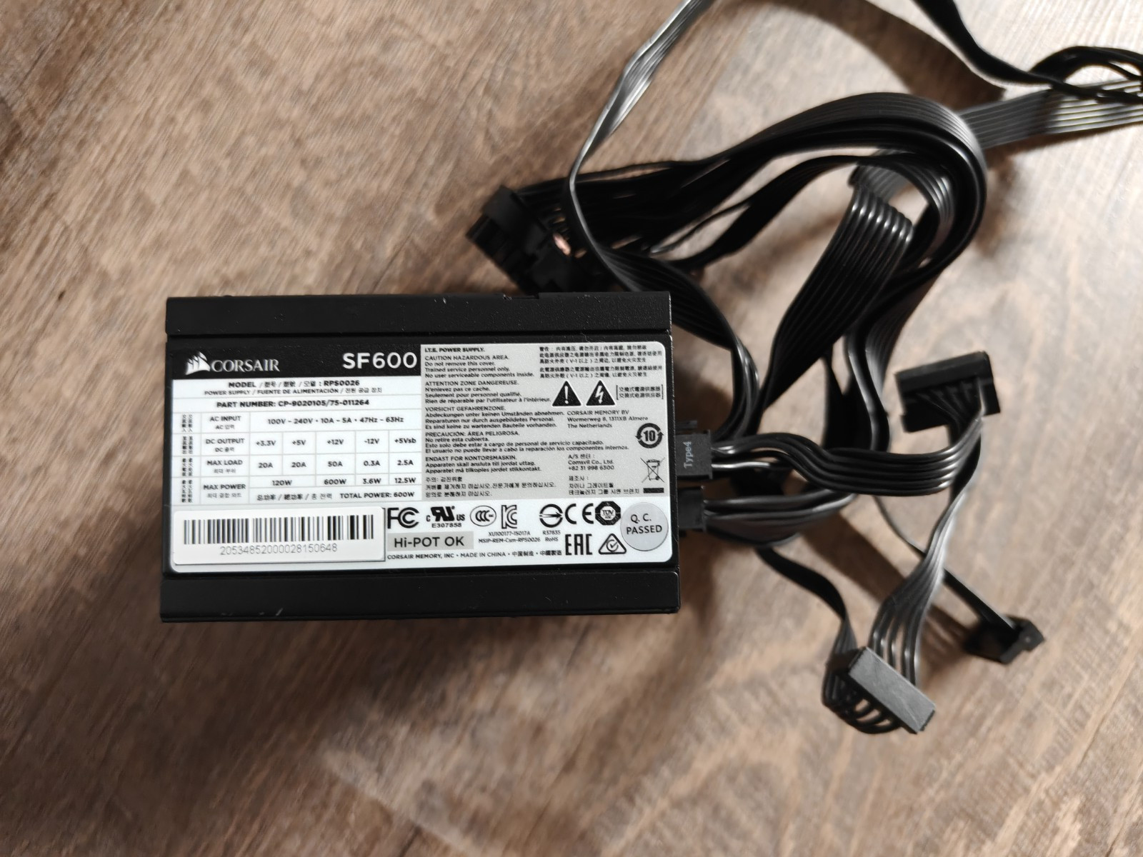 Corsair SF600 600W 80 PLUS Platinum Fully Modular SFX Power Supply