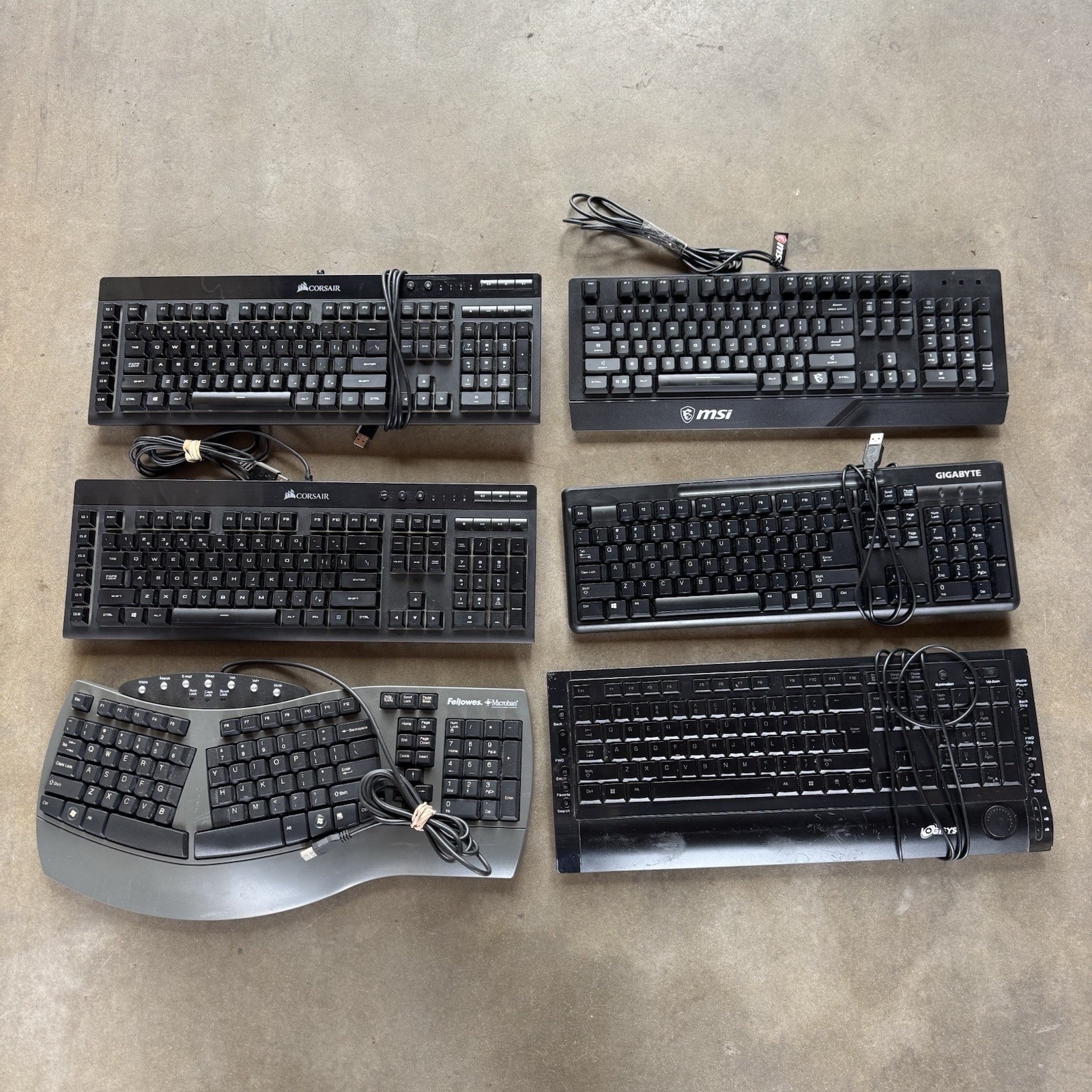 Lot of 6 USB Keyboards