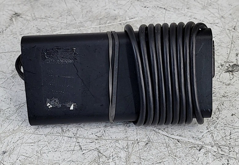 OEM ORIGINAL DELL AC Adapter Large With Pin In Middle 7.4mm 19.5V 9.23A 180W