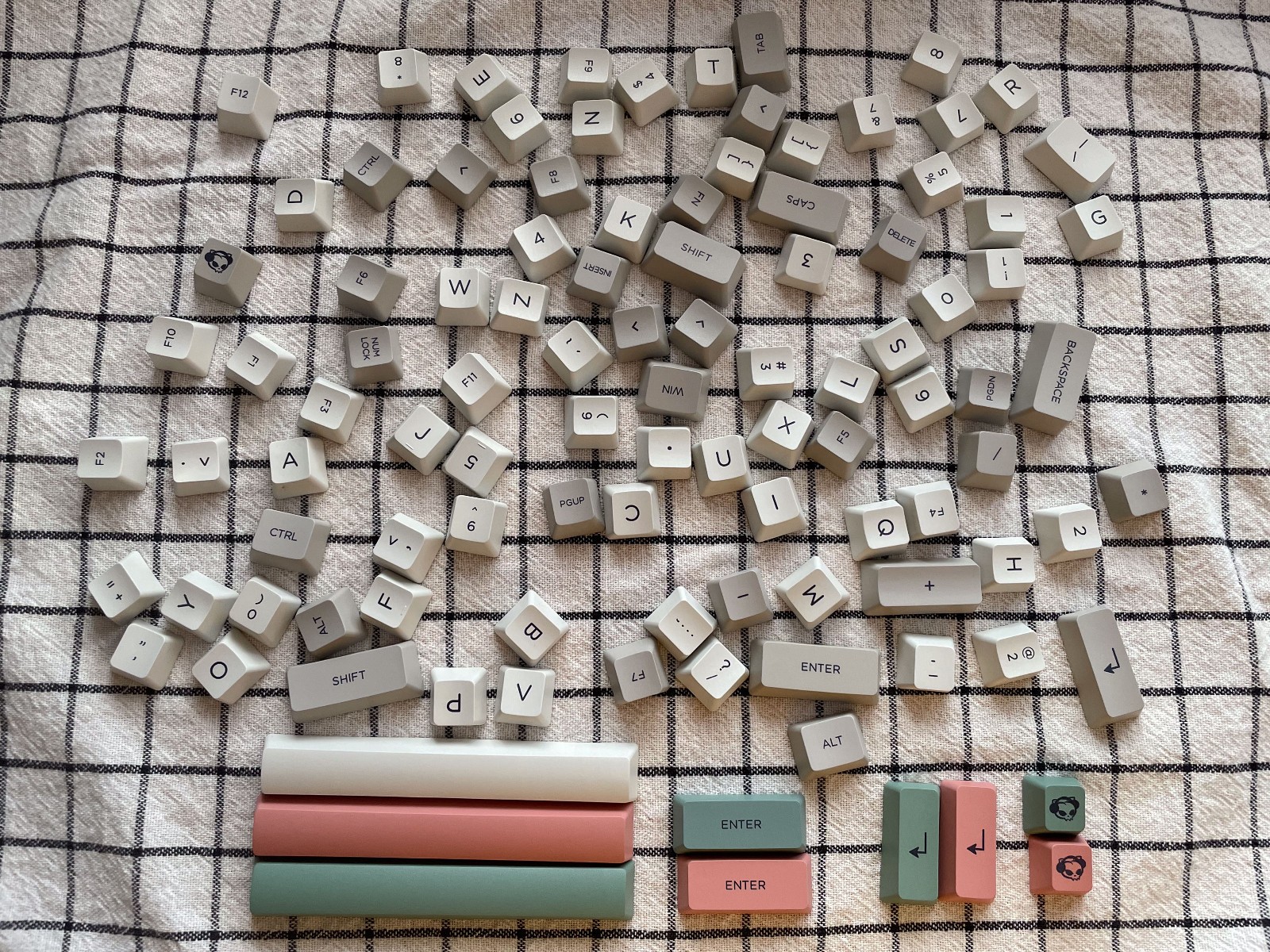 Akko 9009 Retro PBT Dye-Sub Cherry Profile Keycap Set