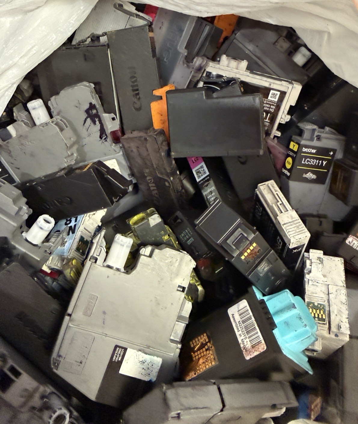 Random LOT OF 250 EMPTY INK CARTRIDGES for OFFICE MAX & STAPLES REBATE