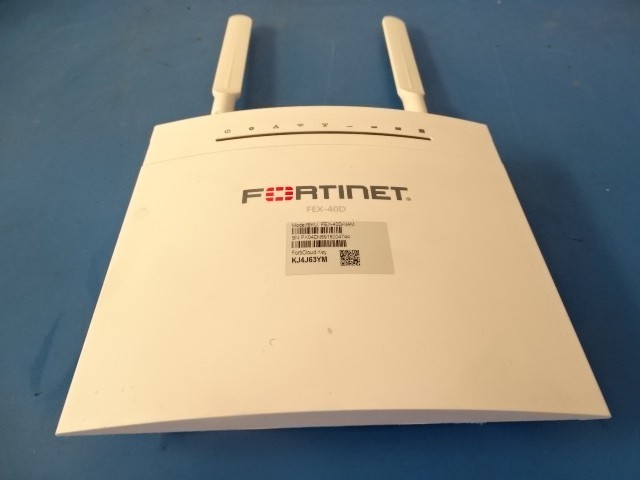 Fortinet FortiExtender FEX-40D-NAM 4G LTE Wireless WAN Extender Modem Router