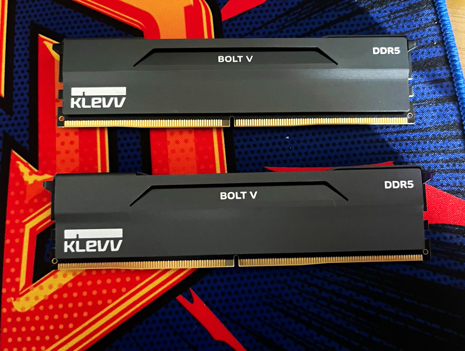 KLEVV BOLT V DDR5 32GB (2x16GB) 6000MHz CL30 UDIMM Intel XMP 3.0