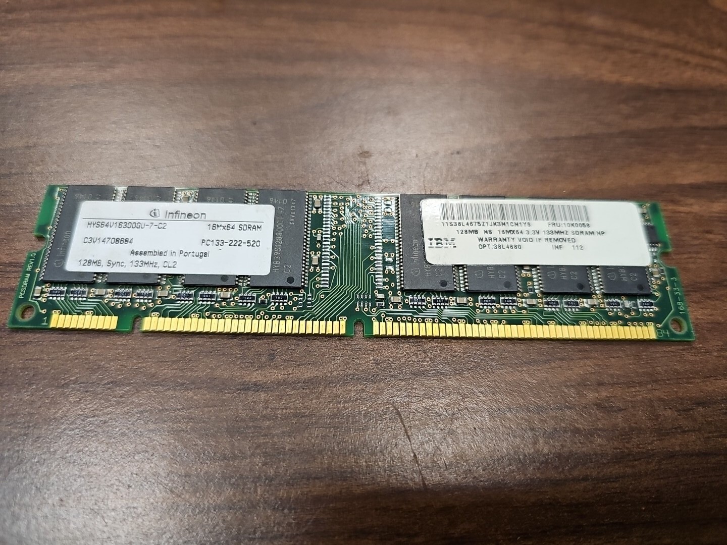 Infineon HYS64V163000GU-7-C2 PC133-222-520 128MB RAM Memory