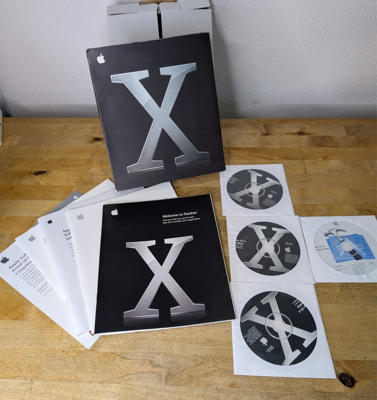Apple Mac OS X Panther 10.3 Retail Box w/ 3 CDs Xcode Developer Tools iLife ’04