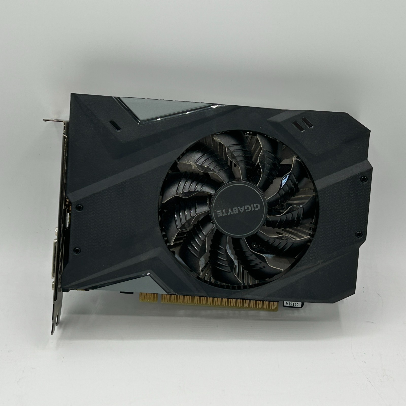 Gigabyte GeForce GTX 1650 SUPER OC 4GB GV-N165SOC-4GD Tested Working