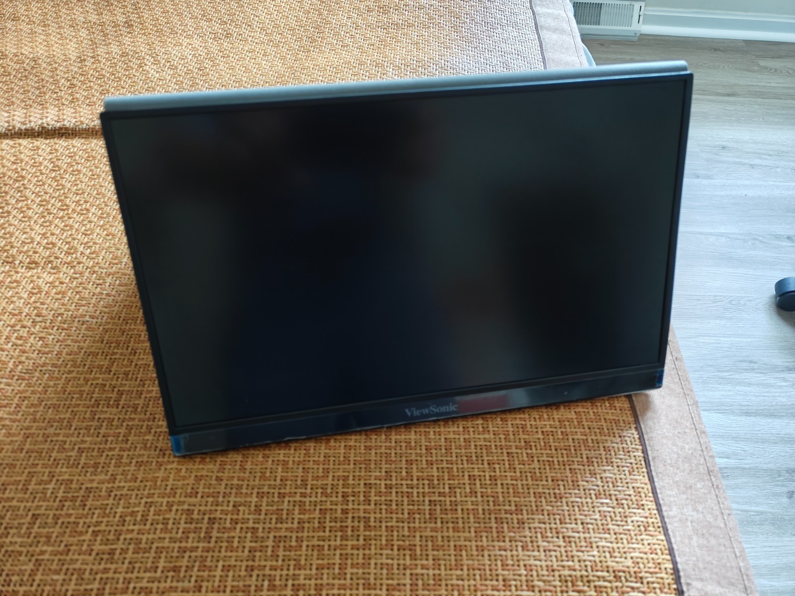 ViewSonic VA1655 15.6 inch Widescreen LCD Monitor