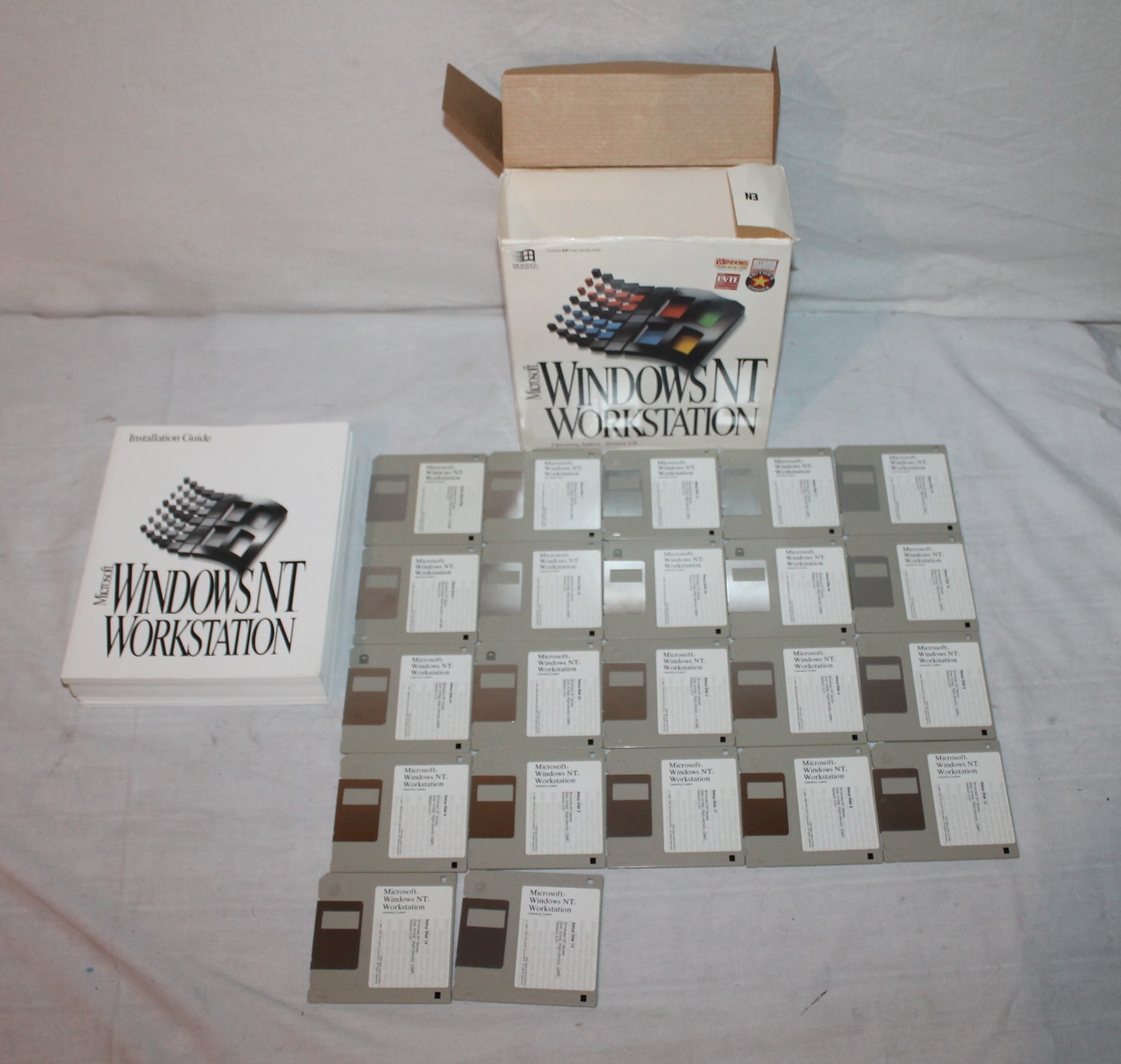 Microsoft Windows NT 3.51 3.5" Disk Sets with Manuals – Vintage