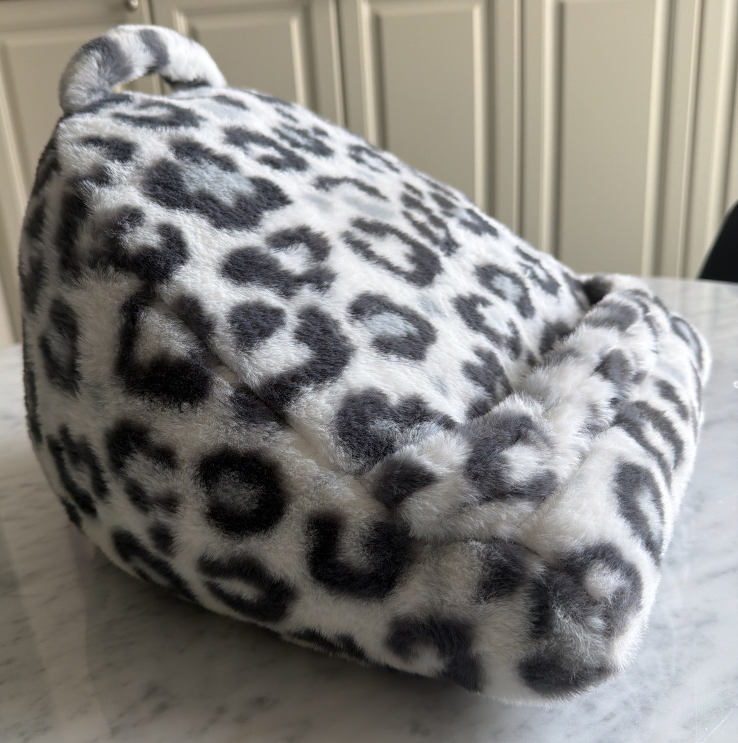 Rachel Zoe White Grey Faux Fur Lap Top Pillow for Tablets Smartphones Books 