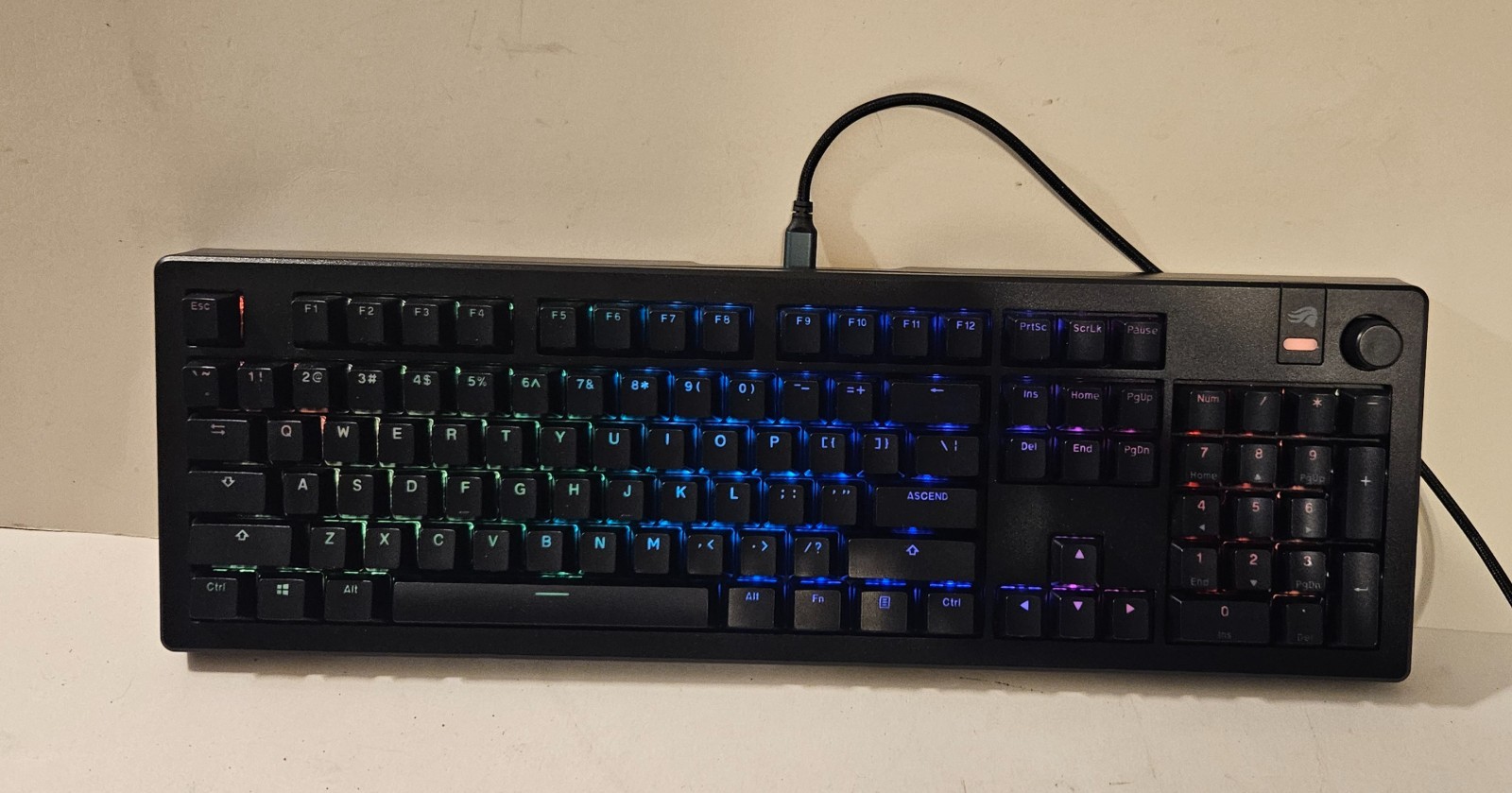 Glorious GMMK 3 Mechanical Gaming Keyboard Full Size Hotswap Knob RGB Black