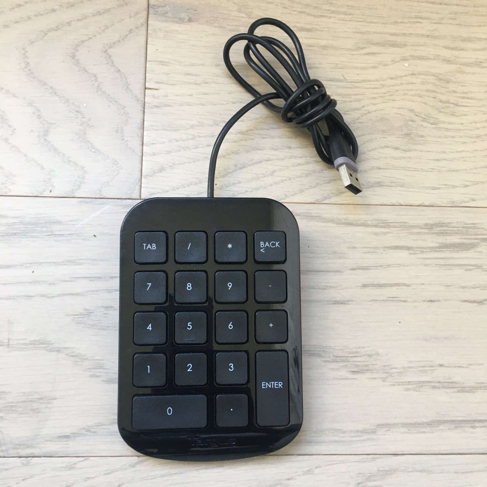 Targus AKP11US Numeric Wireed Keypad Color Gray/Black N2953