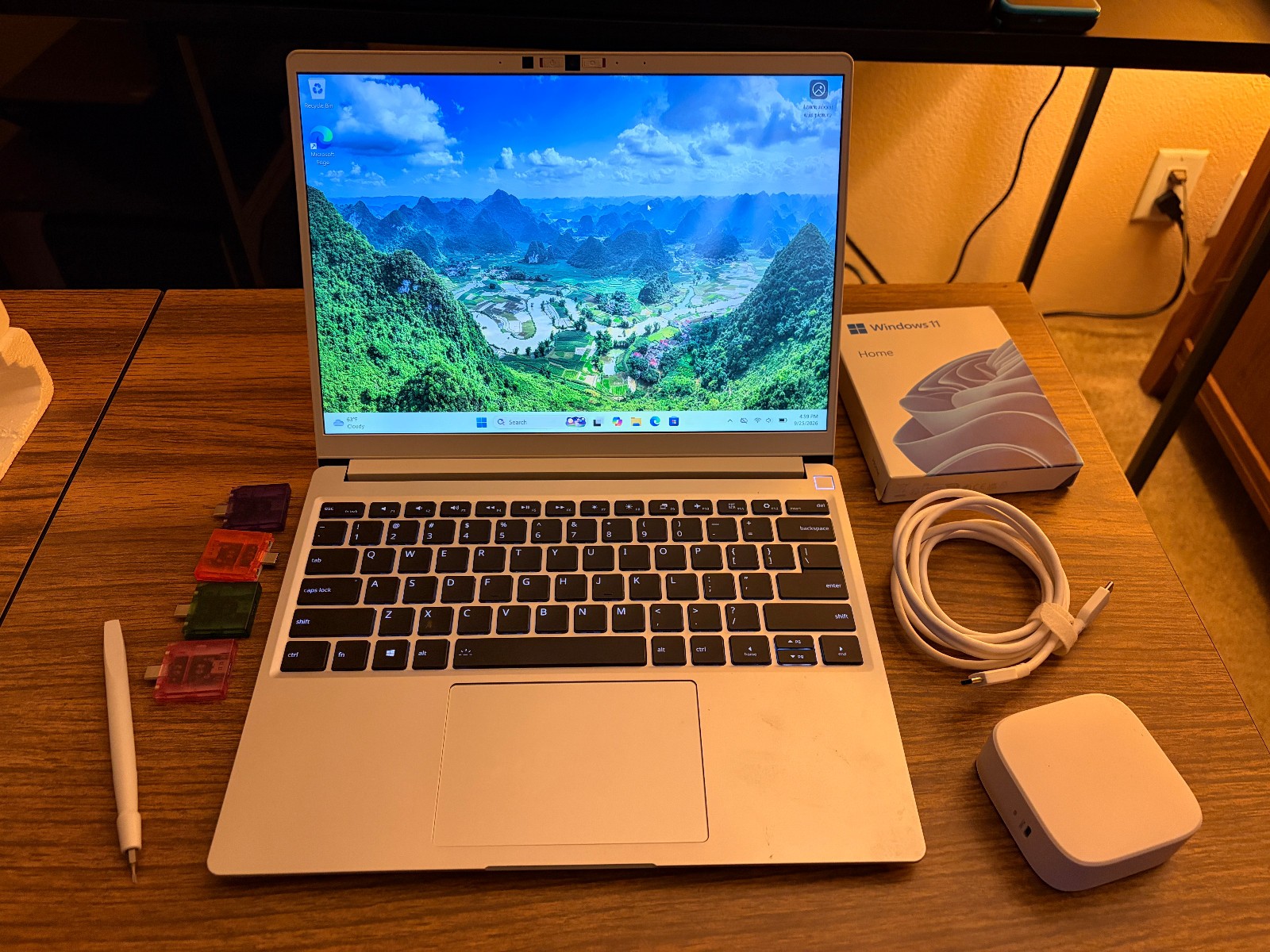 Framework Laptop 13 Ryzen AI 9 370HX 2.8K 120Hz Touchscreen 1TB/48GB Win 11 Home