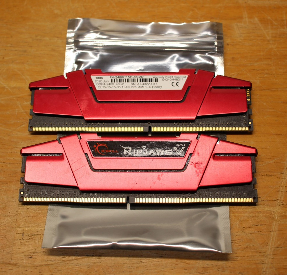 G.Skill Ripjaws V 8GB (2x4GB) DDR4 2400MHz Memory RAM DIMM 288-Pin XMP
