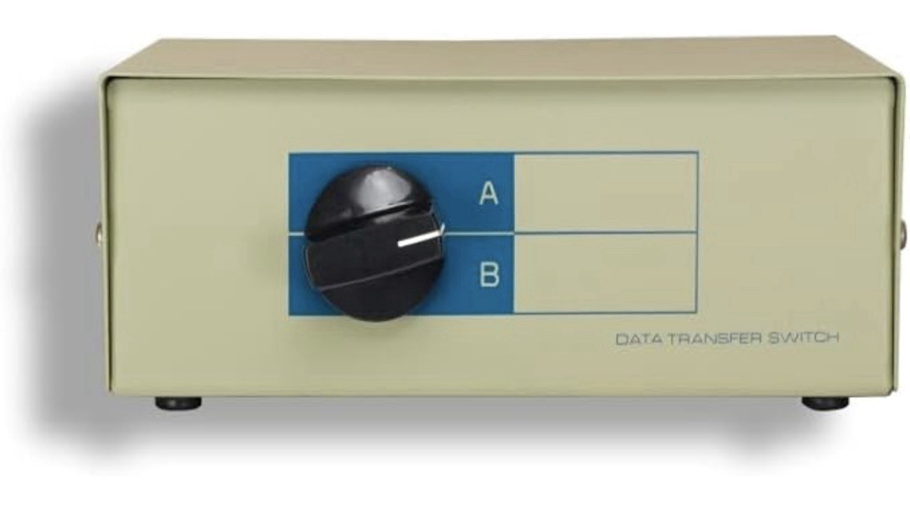 Kentek DB15 2 Way Data Transfer Switch Box 15 Pin I/O AB Female PC MAC Display