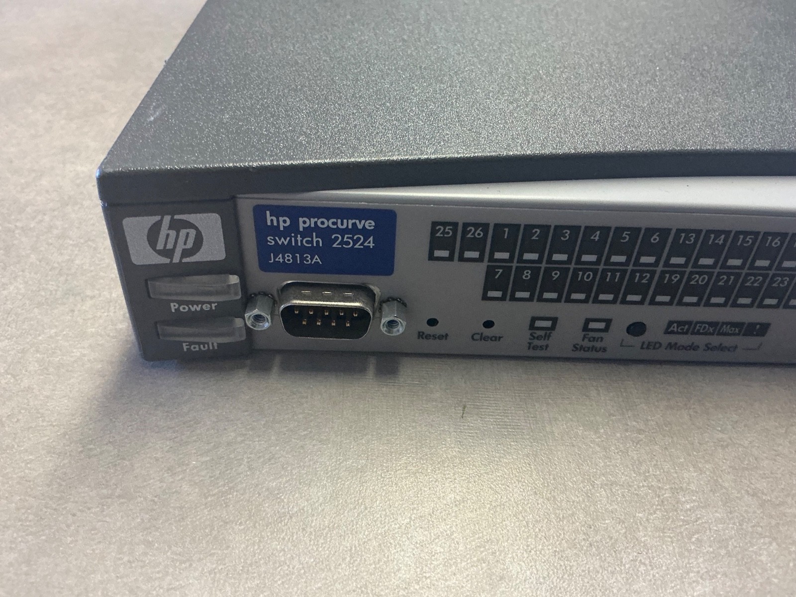 HP  ProCurve (J4813A) 24-Ports External Switch Managed stackable