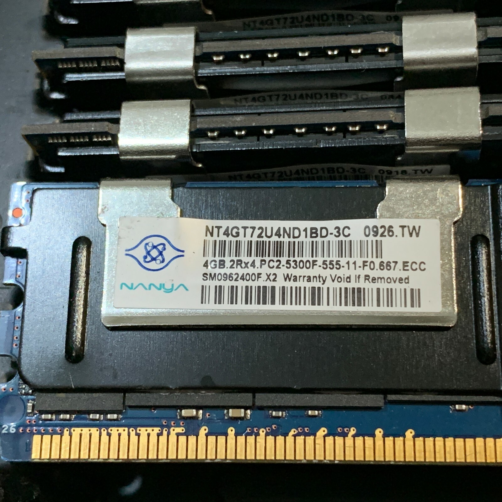 NANYA NT4GT72U4ND1BD-03 4GB 2Rx4 PC2-5300F-11-F0 667.ECC Lot of 16