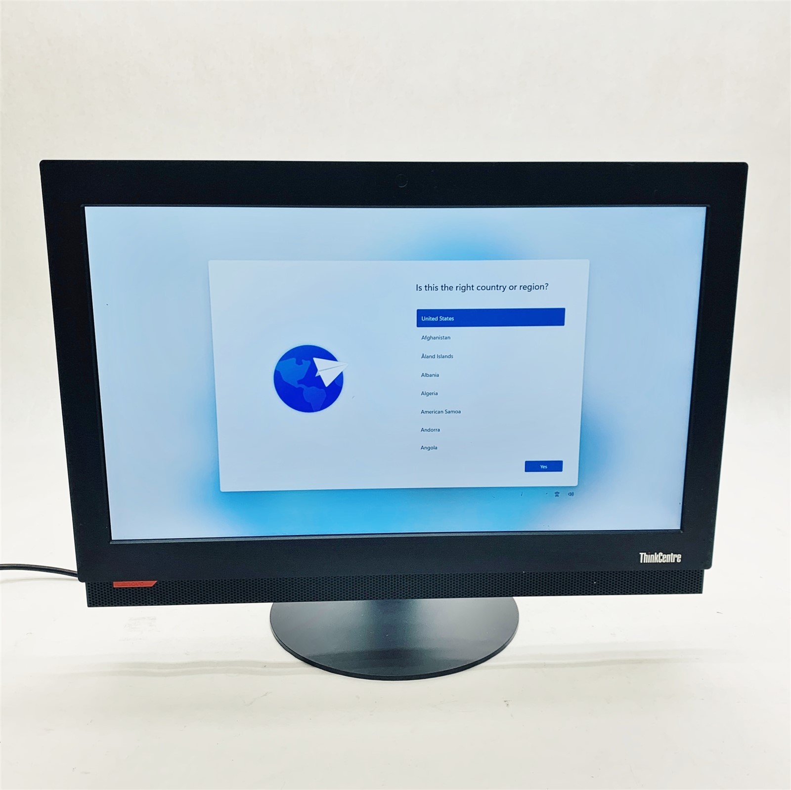 Lenovo ThinkCentre M800z 21.5 FHD i5-6400 2.7GHz 8GB RAM 256GB SSD Win11P AIO PC