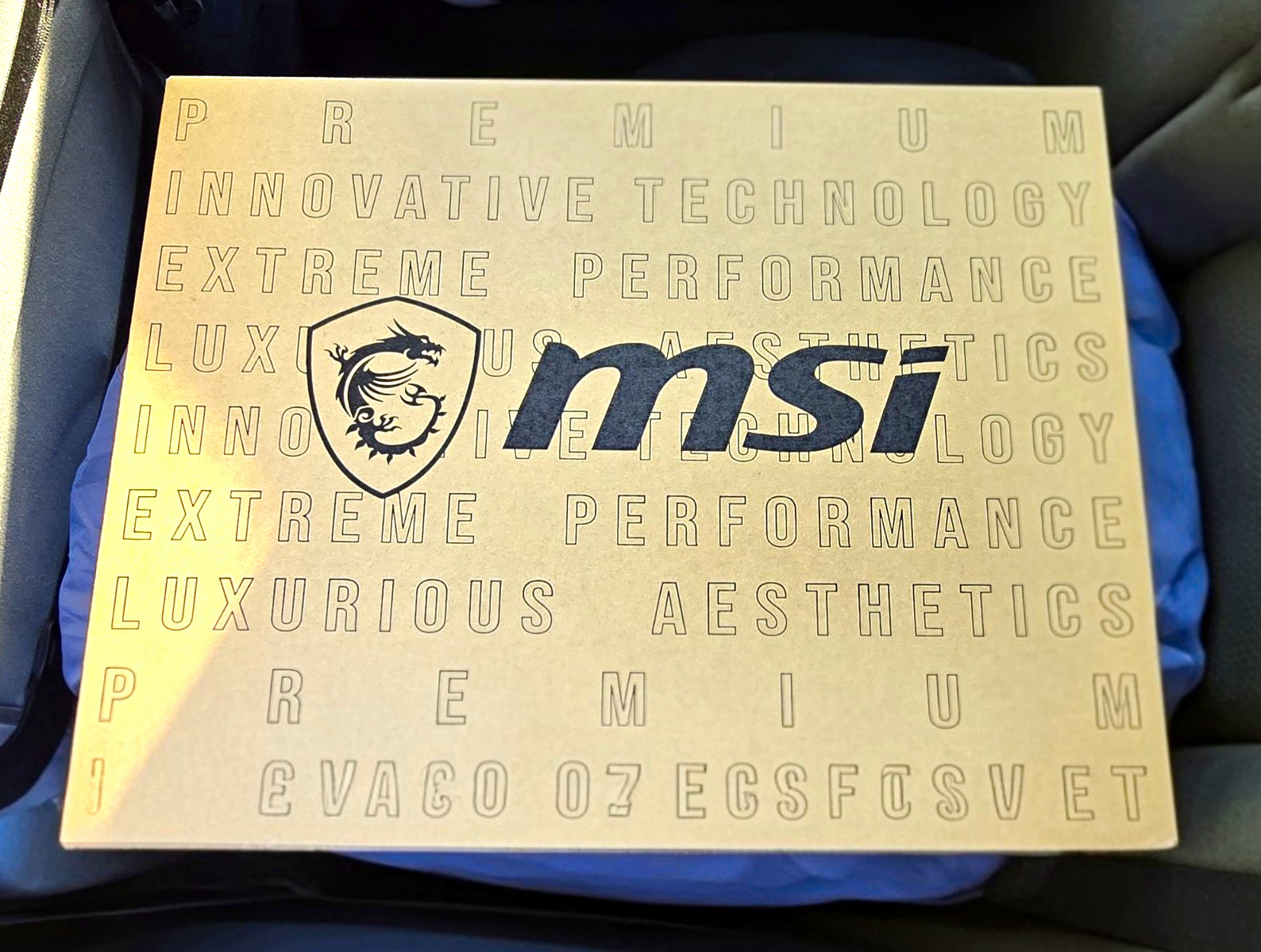 MSI Prestige 16 AI+ C3MTG 16in Core Ultra 7 32GB 1TB SSD W11 Gray