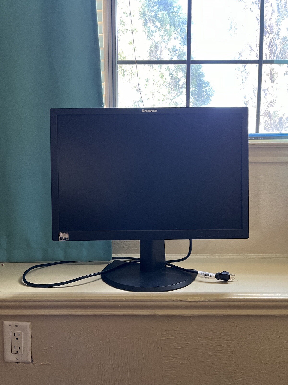 monitor lenovo 22x15