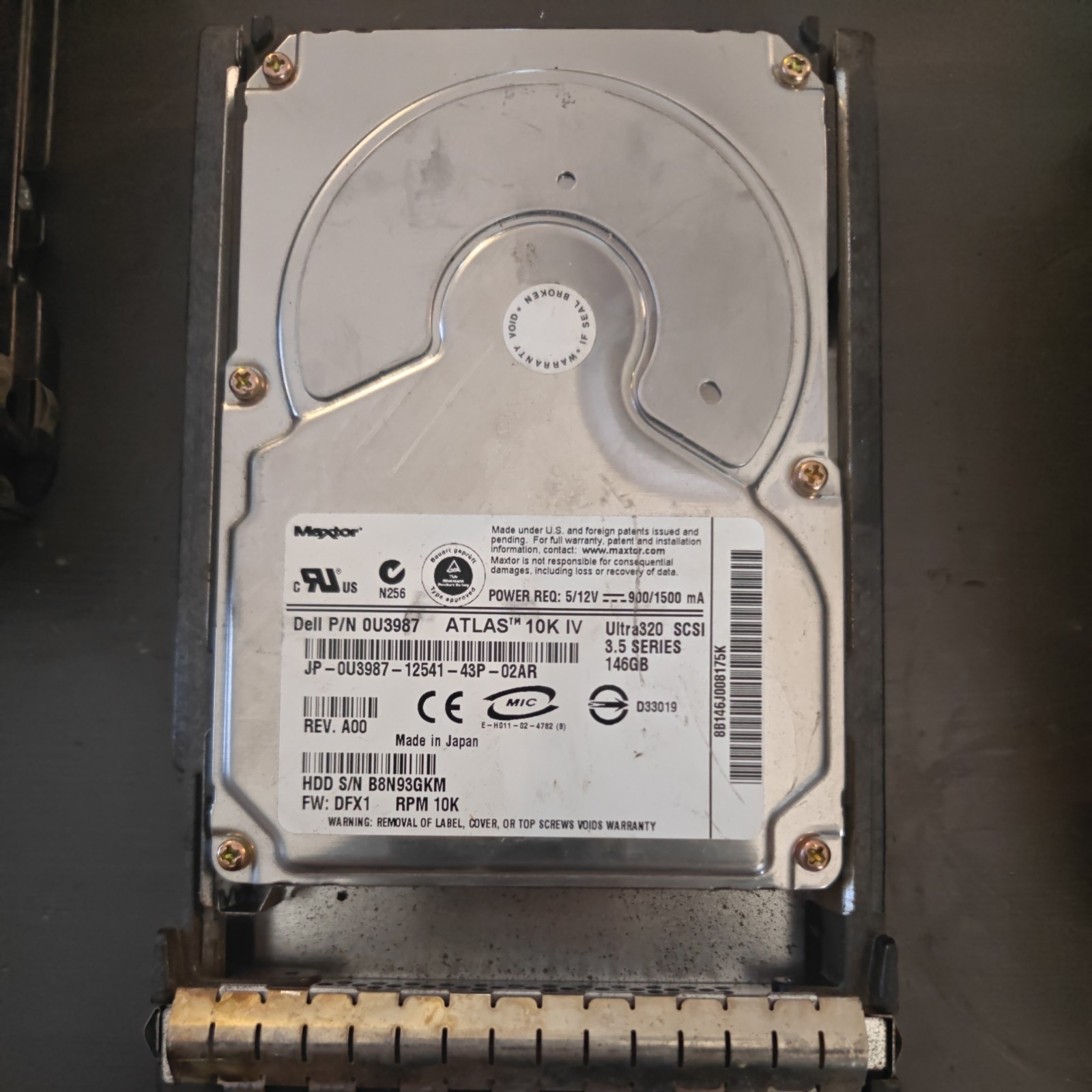 0U3987 DELL U3987 146GB 10K SCSI 80PIN 3.5 HDD U320 W/TRAY