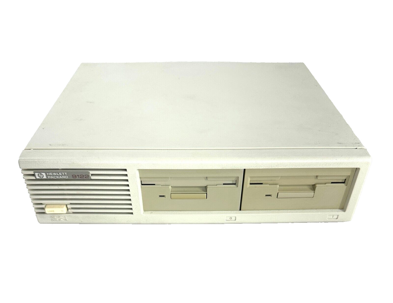 Hewlett Packard HP 9122C Dual 3.5 Floppy Disk Drive UNIT VINTAGE POWERS ON AS-IS