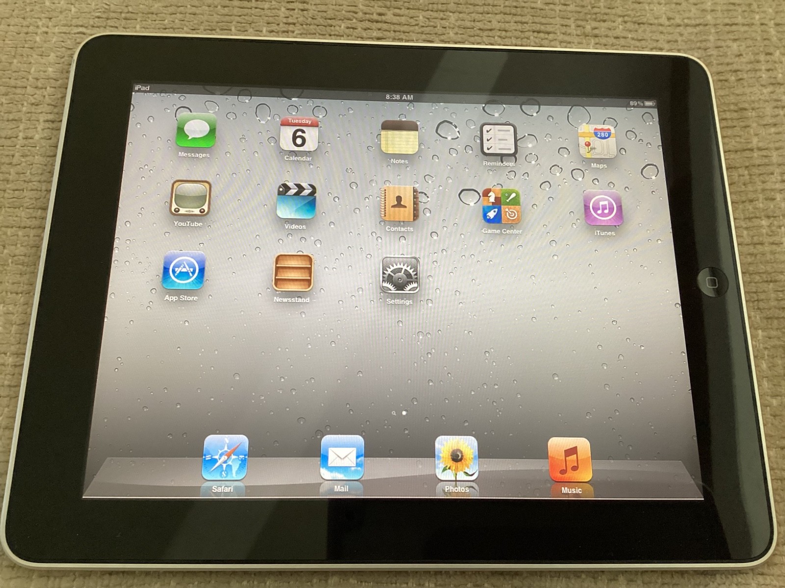 APPLE IPAD 1ST GENERATION 32GB WiFi A1219 VINTAGE IPAD 9.7” SILVER~RESET,BUNDLED