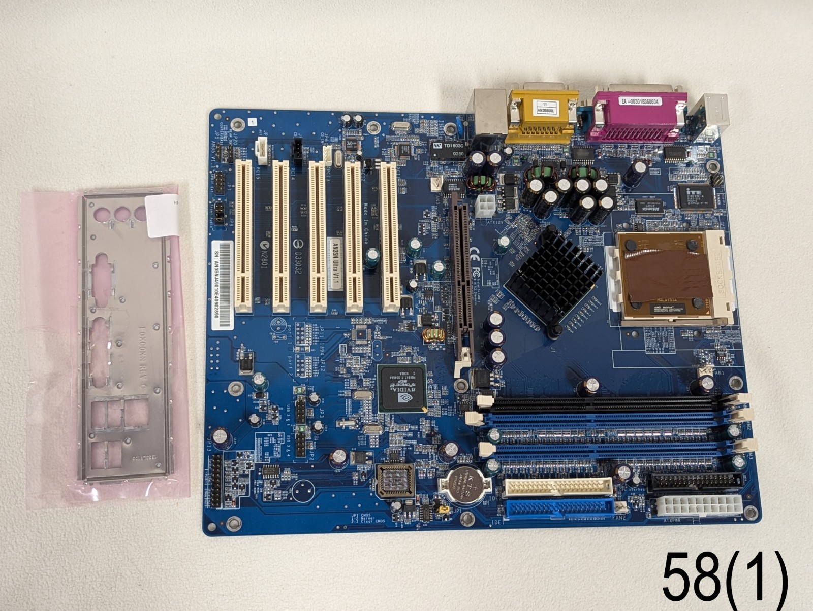Vtg Socket 462/A Shuttle AN35N Ultra nForce2 Ultra 400 MoBo with CPU