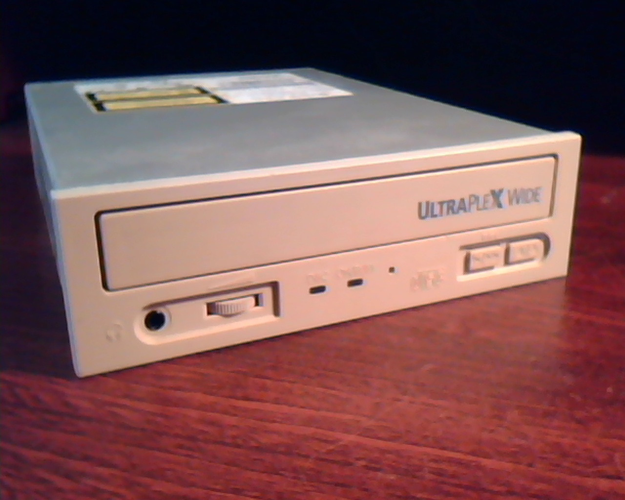 CD-ROM Drive Plextor PX-40TSi UltraPlex Wide May 1999 0001 LR92957 SCSI