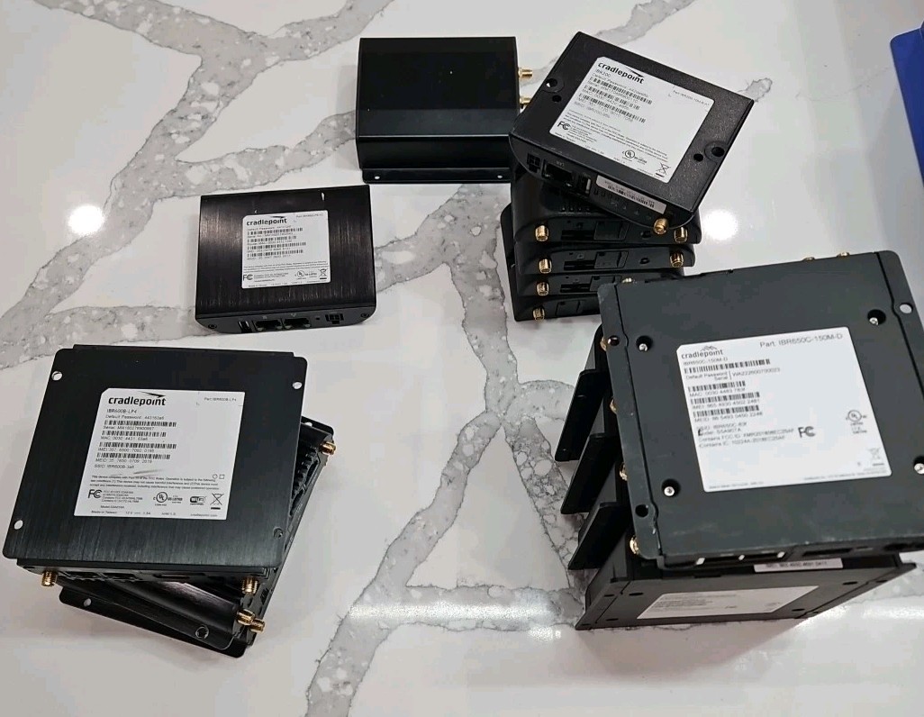 Lot Of 14 Cradlepoint 4g/LTE Routers IBR650/600/200 &Pepwave Max 4g Router