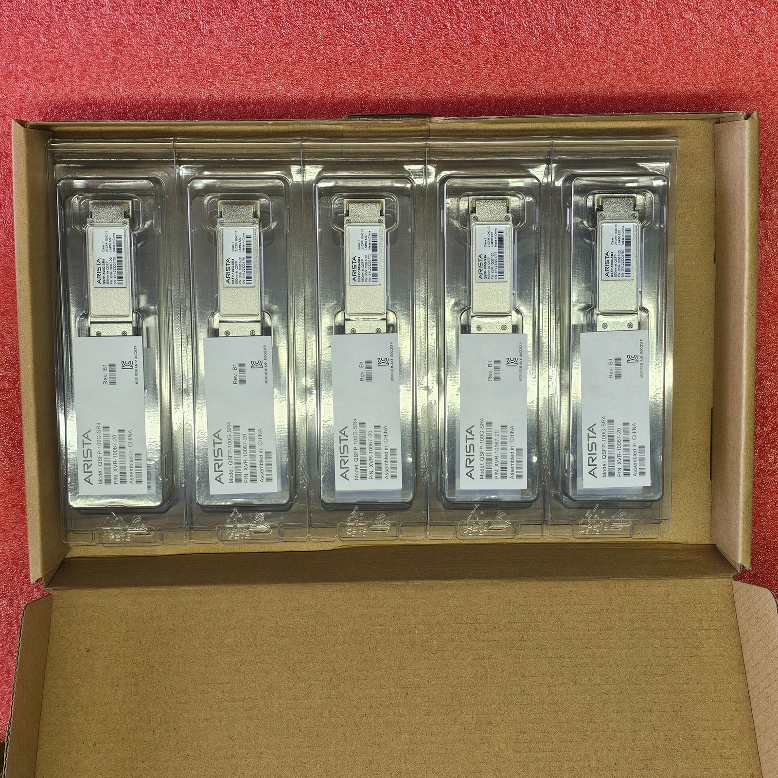 1PC Arista XVR-10067-20 QSFP-100G-SR4 100GBASE 850nm Transceiver Module