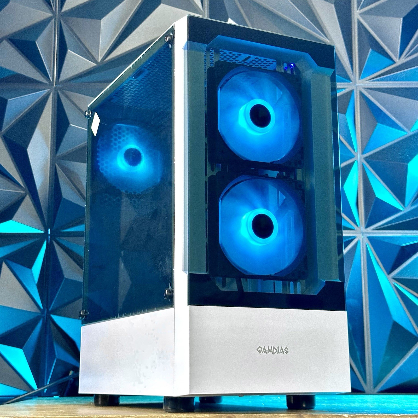 Custom White Gaming PC Ryzen 5 3600 16  GB DDR4 1TB+SSD  Nvidia GTX 1660 Super