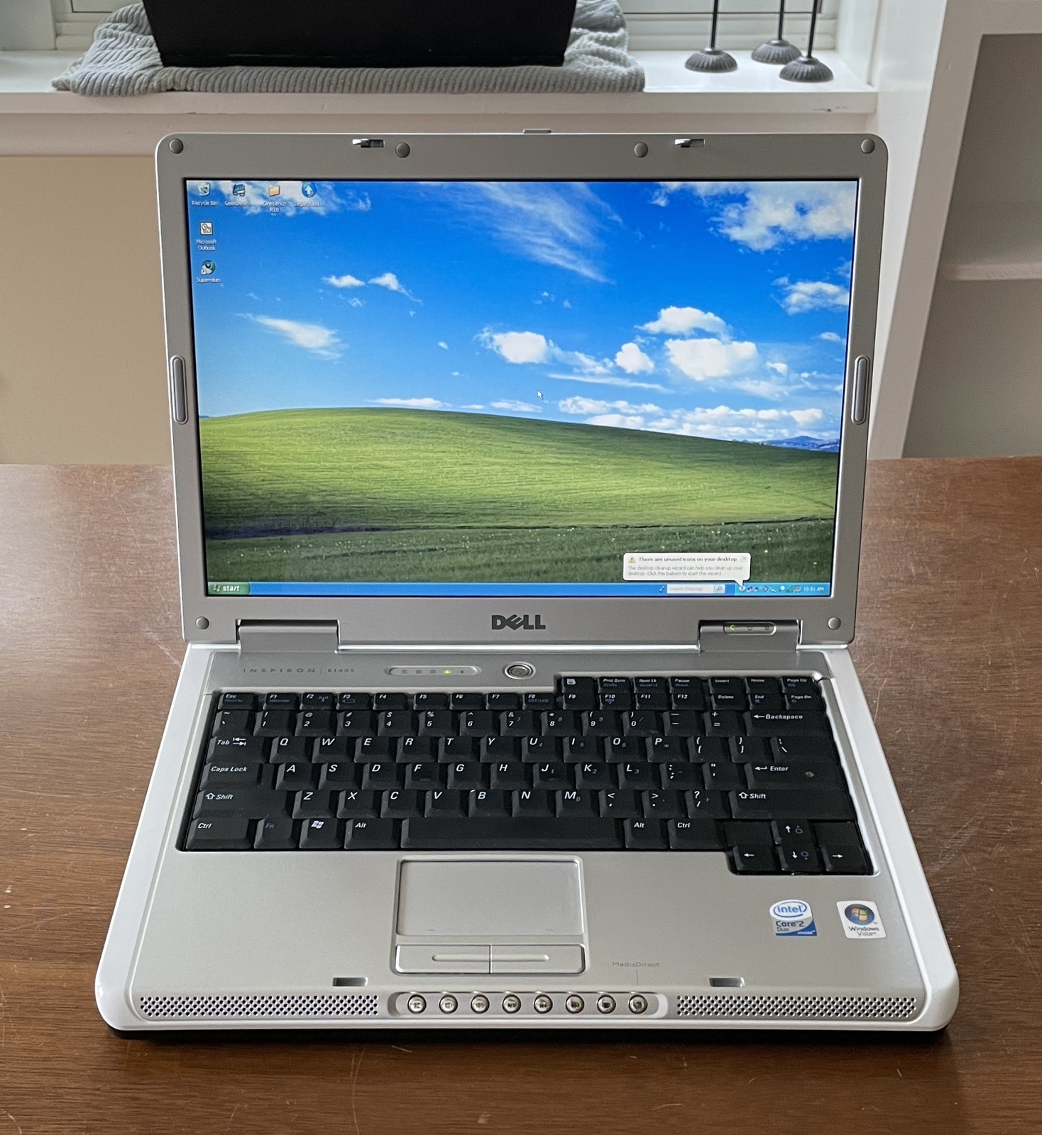Dell Inspiron E1405 Retro Windows XP Laptop w/batt, chrg. (XLC1)