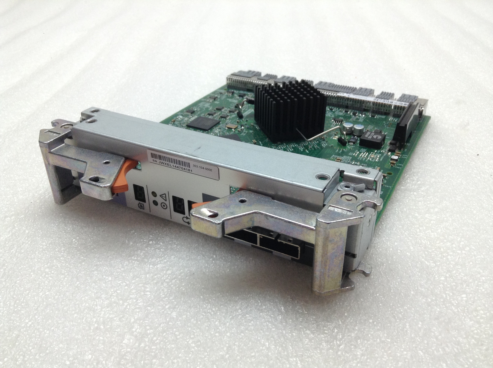 EMC 303-104-000E 046-004-147-A01 VNX2 6GB SAS LCC CONTROLLER CARD