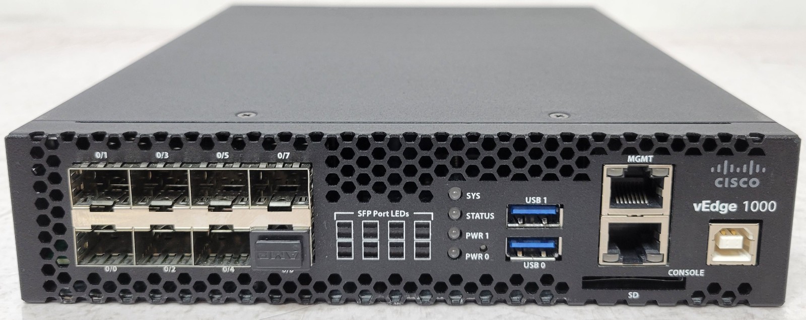 Cisco vEdge 1000  Gigabit Router 8x SFP Ports VEDGE-1000-AC-K9