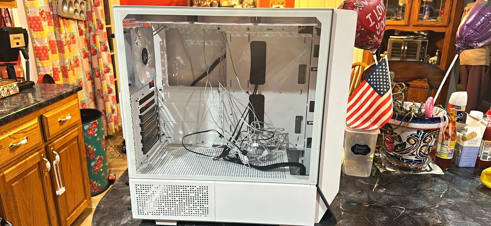 Thermaltake The Tower 100 White MicroATX Mini Tower Case, Tempered Glass USB-C