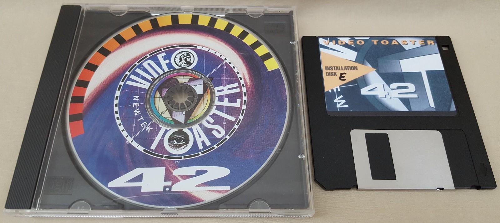 Amiga NewTek Video Toaster & Flyer v4.2E CD & Install Disk 4000(T) 3000(T) 2000
