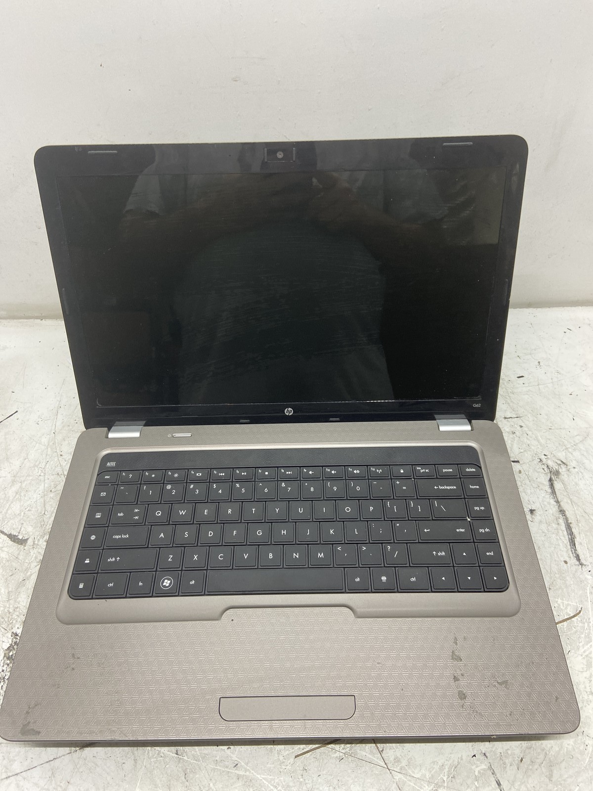 HP G62-457DX Intel Pentium P6200 2.13 GHz 4 GB NO HDD